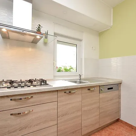 Апартаменты Apartman Biba Задар