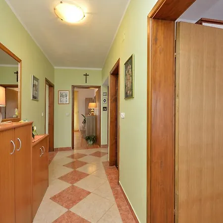 Apartman Biba Апартаменты